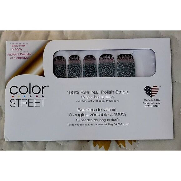 NEW COLOR STREET NAIL POLISH STRIPS - Picture 1 of 3